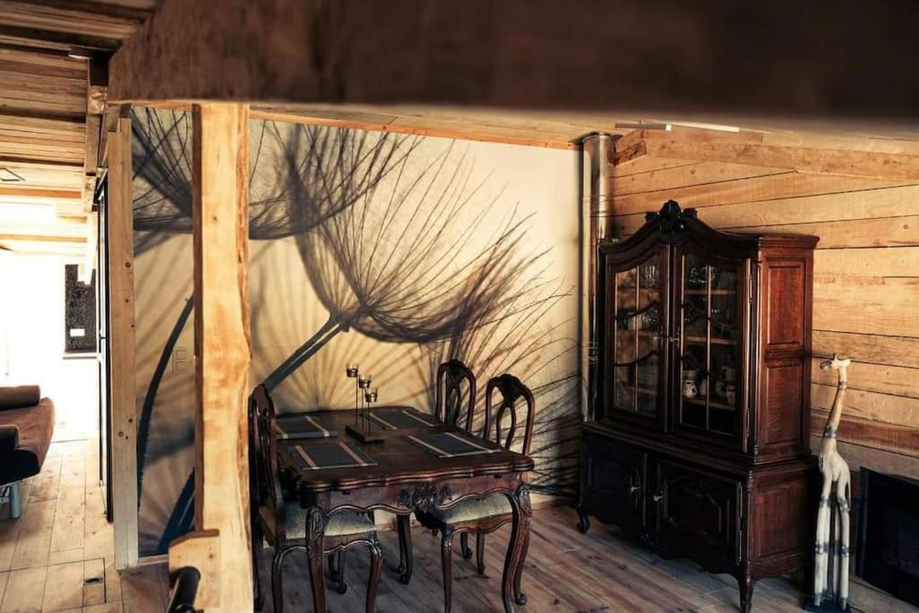 Tellin Le P'Tit Nid : Mini Loft Pour 2 A 4 Personnesヴィラ エクステリア 写真